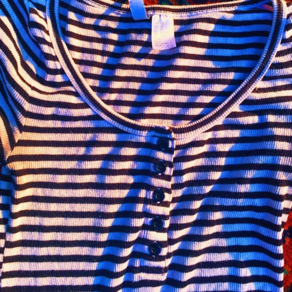black + white striped h&m tee shirt dress π - Picture 5 of 7